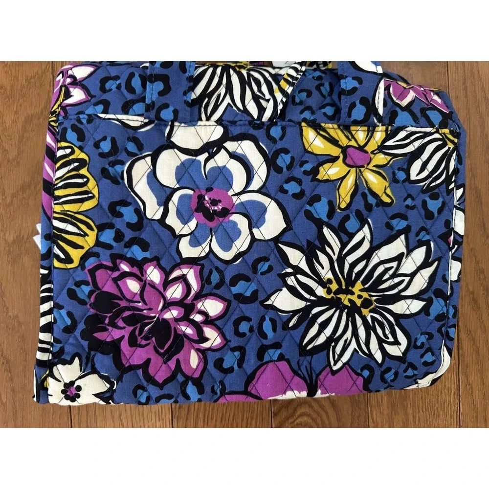 VERA BRADLEY‎ Hanging Organizer Cosmetic Case - African Violet NWT